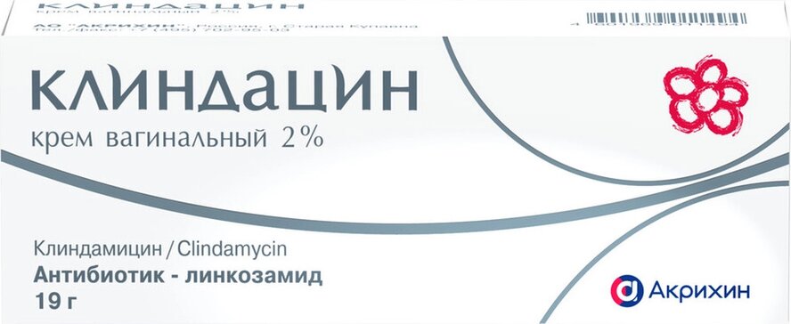 Жетілген балапандар сорып, фотосуреттер береді