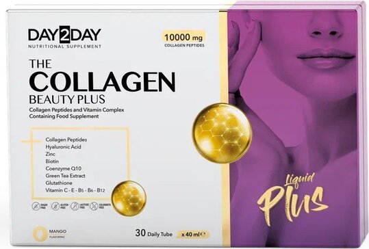 Мен үстел астындағы оның клиторын жалай бастадым.